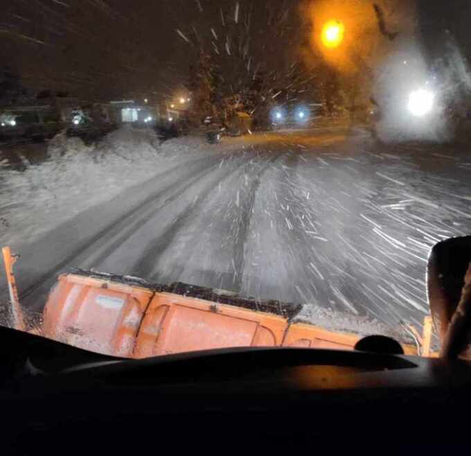 Σφοδρή χιονόπτωση στον δήμο Νάουσας–  Βγήκαν τα εκχιονιστικά -  Όχι άσκοπες μετακινήσεις 